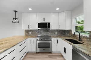 200 N El Mar Dr B202, Jensen Beach, FL 34957 - MLS#F10512534