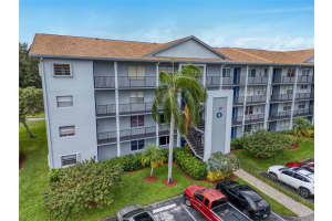 800 125th Way, Pembroke Pines, FL 33027 - MLS#F10512541