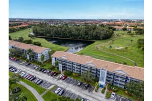 800 SW 125th Way 202, Pembroke Pines, FL 33027 - MLS#F10512541