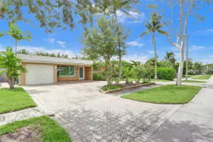 5820 Ne 22nd Ter, Fort Lauderdale