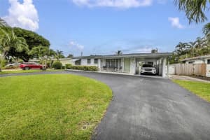 1818 NE 27th St, Wilton Manors, FL 33306 Sold 09/17/25