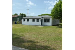 1695 Ne 175th St, North Miami Beach
