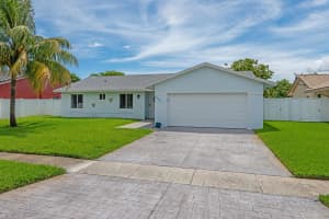 2301 E Lake Miramar Cir, Miramar, FL 33025 Sold 08/11/25