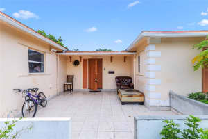 970 SW 67th Ave, North Lauderdale, FL 33068 - MLS#F10512596