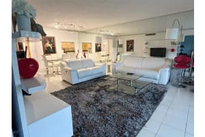 605 Oaks Dr 101, Pompano Beach, FL 33069 - MLS#F10512618