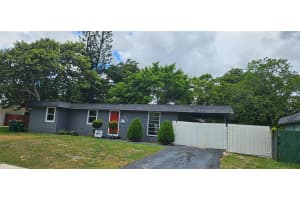 8001 NW 71st Ave, Tamarac, FL 33321 - MLS#F10512619