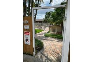 728 NE 13th Ct 14, Fort Lauderdale, FL 33304 - MLS#F10512685
