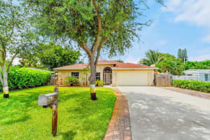 1383 NE 27th St, Pompano Beach, FL 33064 - MLS#F10512701