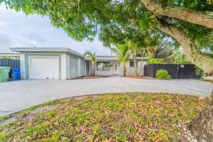 7070 Sw 12th St, Pembroke Pines