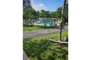 1045 SE 15th ST 13C, Fort Lauderdale, FL 33316 - MLS#F10512734