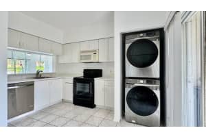 223 MALLORY CT 223, Weston, FL 33326 Sold 10/03/25