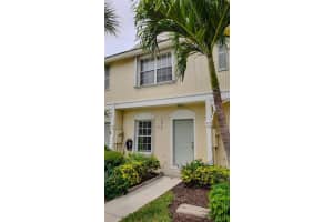 9967 Nw 56th Pl 9967, Coral Springs