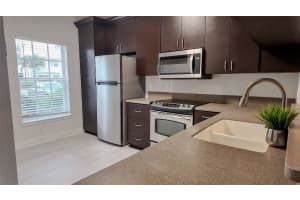 9967 NW 56th Pl 9967, Coral Springs, FL 33076 - MLS#F10512796