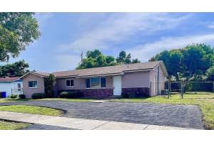 3811 NE 5th Ave, Deerfield Beach, FL 33064 Sold 08/08/25