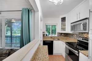 1425 Arthur Street, Hollywood, FL 33020 - MLS#F10512839