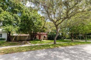 801 SW 18th St, Fort Lauderdale, FL 33315 - MLS#F10512880