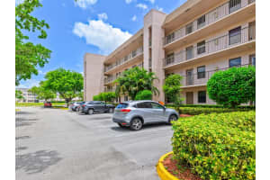 2748 104th Avenue, Sunrise, FL 33322 - MLS#F10512934