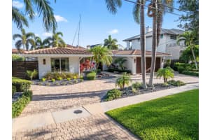 2530 Ne 49 Street, Lighthouse Point