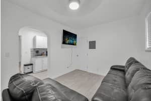 201 SE 23rd St 4, Fort Lauderdale, FL 33316 - MLS#F10513000