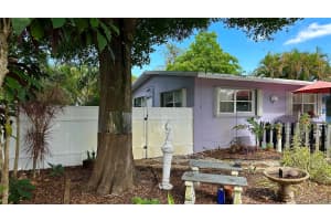 2749 NE 10TH AVE, Wilton Manors, FL 33334 - MLS#F10513075