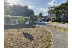3236 SW 151st Ct, Miami, FL 33185 Sold 08/15/25