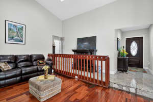 8132 NW 191st St, Hialeah, FL 33015 Sold 09/17/25