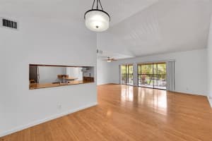 3007 N Oakland Forest Dr 302, Oakland Park, FL 33309 Sold 10/23/25