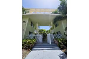 350 S Shore Dr 8, Miami Beach, FL 33141 - MLS#F10513164