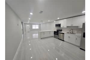 4072 SW 51st St 1, Fort Lauderdale, FL 33314 - MLS#F10513169