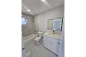 4072 SW 51st St 2, Fort Lauderdale, FL 33314 - MLS#F10513175