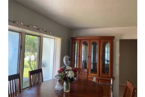 38 NE 29th St, Wilton Manors, FL 33334 Sold 09/16/25