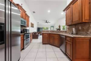 5392 SW 11TH ST, Plantation, FL 33317 Sold 11/25/25