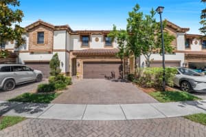 8405 Lakeview Trl, Parkland, FL 33076 - MLS#F10513268