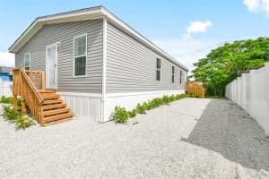 6989 SE Ridgeway Terr, Hobe Sound, FL 33455 Sold 10/10/25