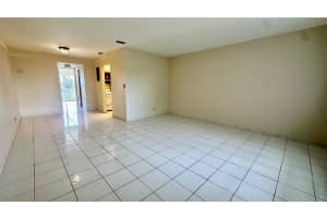 1100 Crystal Lake Dr 210, Deerfield Beach, FL 33064 - MLS#F10513347