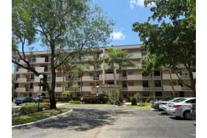 2768 S Carambola Cir S 206, Coconut Creek
