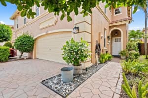5157 Meadow Oaks Dr 5157, Coconut Creek, FL 33073 Sold 08/26/25