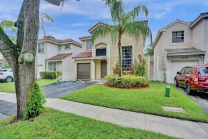 10749 Lenox Rd, Cooper City, FL 33026 Sold 08/29/25