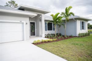 6490 Park Ln, Lake Worth, FL 33449 - MLS#F10513371