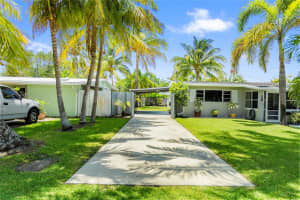 15 NE 17th Ave, Pompano Beach, FL 33060 Sold 08/15/25