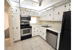 4334 NW 9th Ave 9-3B, Deerfield Beach, FL 33064 - MLS#F10513408