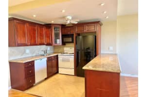 466 Grantham E 466, Deerfield Beach, FL 33442 Sold 11/12/25