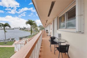 1000 SW 10th Ave 22, Hallandale Beach, FL 33009 - MLS#F10513531