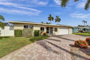 351 SE 6th Ave, Pompano Beach, FL 33060 - MLS#F10513548