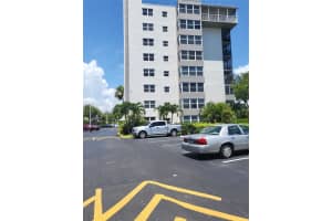 1075 NE Miami Gardens Dr 706, Miami, FL 33179 - MLS#F10513556