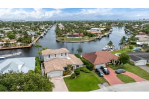 621 SE 10th St, Pompano Beach, FL 33060 - MLS#F10513593