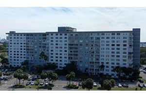 3800 Hillcrest Dr 722, Hollywood, FL 33021 Sold 08/13/25