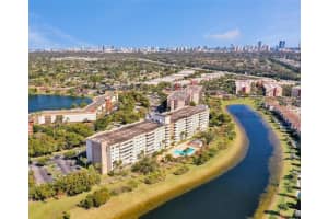 800 195th Street, Miami, FL 33179 - MLS#F10513626