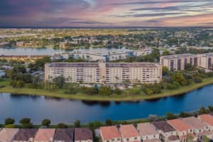 800 195th Street, Miami, FL 33179 - MLS#F10513626