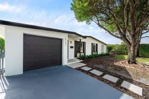 18101 NW 84th Ave, Hialeah, FL 33015 Sold 10/14/25